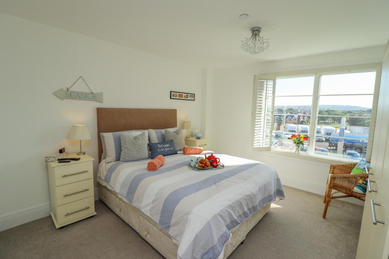Apartamento Above & Beyond Whitby Exterior foto
